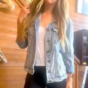 Black Label - Downtown Classic Denim Jacket - Light Wash